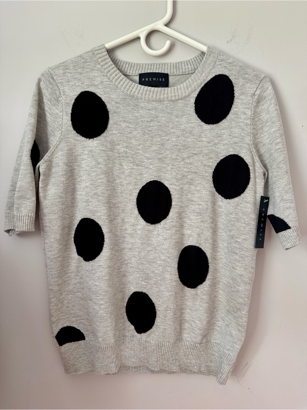 🆕 Premise Light Gray Knit Top with Black Polka Dots - M